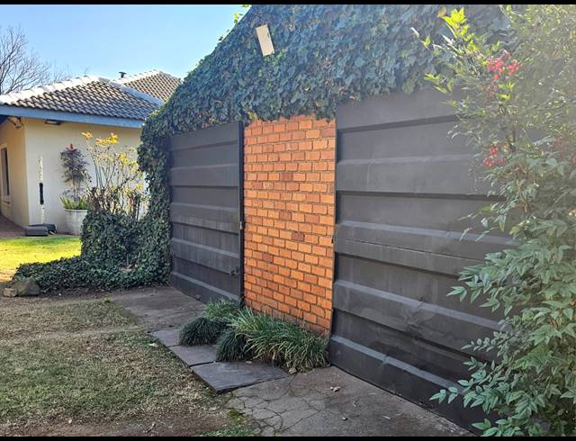 3 BEDROOM EQUESTRIAN PROPERTY FOR SALE IN KNOPJESLAAGTE